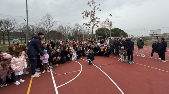 Inaugurato il nuovo "Playground 5 Torri": Pesaro celebra lo sport con un campo rinnovato per basket e pallavolo
