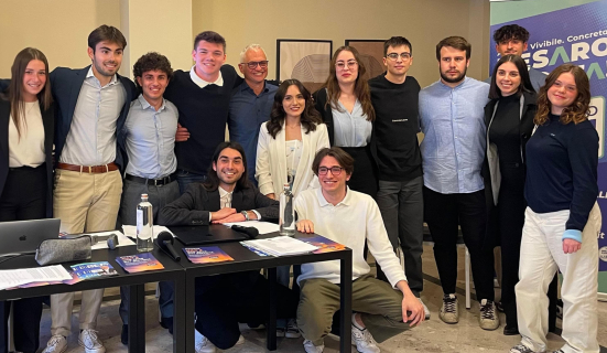 Pesaro, dopo le dimissioni di Frenquellucci il gruppo “Pesarò Giovani” chiede un assessore competente alle Attività Economiche