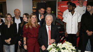 La Victoria Libertas Pesaro celebra il Natale: una serata di festa con squadra, staff e partner