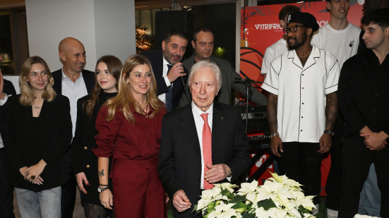 La Victoria Libertas Pesaro celebra il Natale: una serata di festa con squadra, staff e partner