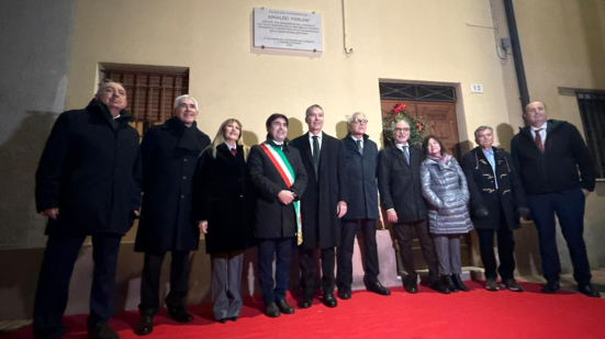 Centenario di Arnaldo Forlani, la città ha reso omaggio all'uomo di Stato con una targa sulla casa natale