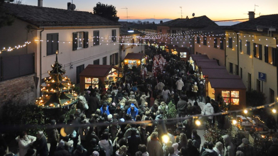 Candele a Candelara 2025: oltre 5mila visitatori per la 22ª edizione