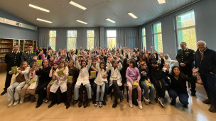 Pesaro lancia "Più sicuri insieme 2025": dai banchi di scuola la campagna contro le truffe agli anziani