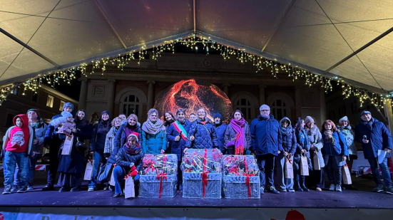 Pesaro premia le vetrine natalizie più belle: a Millygrammo in corso XI Settembre il primo posto