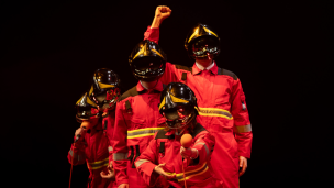 TeatrOltre 2025-2026: il festival AMAT porta i linguaggi contemporanei in 11 città delle Marche