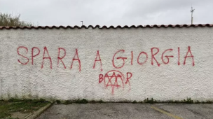 Minacce nelle Marche contro Giorgia Meloni: scritta con sigla Br