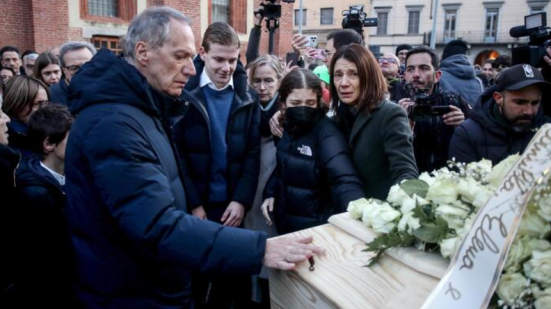 Crans-Montana, il giorno dell’addio alle giovani vittime: famiglie chiedono verità e giustizia