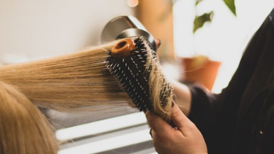 Rentri, escluse estetiste, acconciatori e tatuatori: soddisfazione di CNA Estetica