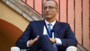 Ricci critica Meloni: “Il 2026 sarà un anno complicato per l’Italia e per il consenso del Governo”