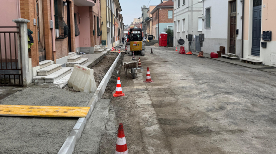 Pesaro, nuovi marciapiedi nel quartiere Pantano: al via i lavori in via Fratelli Bandiera