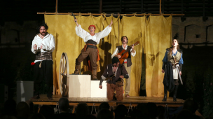 Urbania, al Teatro Bramante “Lo chiamavano Brancaleone” per Teatri d’Autore