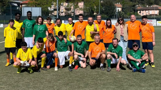 Il Calcio Sociale torna a Pesaro: dal 19 gennaio ripartono gli allenamenti dell'associazione Out