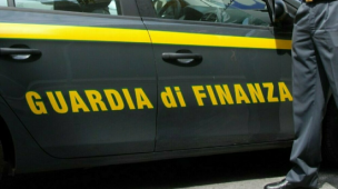 Guardia di Finanza, staffetta nel traffico per una donna in travaglio: parto al Salesi di Ancona