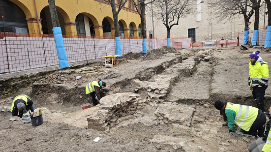 Basilica di Vitruvio, il sindaco Serfilippi ringrazia le archeologhe e gli archeologi degli scavi di Piazza Costa
