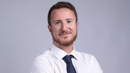 Pronto soccorso di Senigallia, 60enne costretto a terra: Romano denuncia una sanità senza dignità