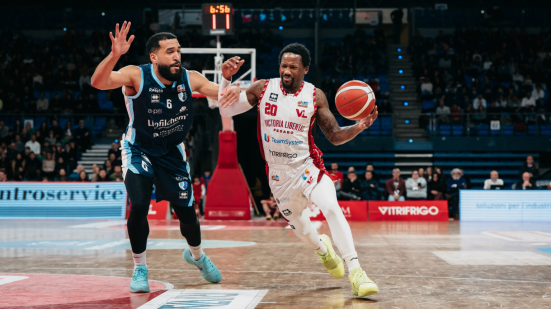 VL Pesaro, infortunio per Kay Felder: lesione all’adduttore destro, stop per 50 giorni