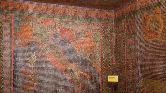 San Lorenzo in Campo, riaperta la Stanza dei Francobolli: un’opera unica al mondo tra arte e memoria