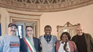 Jesi premia David Adeloya, il pugile che ha salvato una donna sui binari della stazione