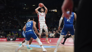 VL Pesaro batte Brindisi 90-82: spettacolo davanti ai 4500 dell'Arena con Bucarelli e Tambone protagonisti