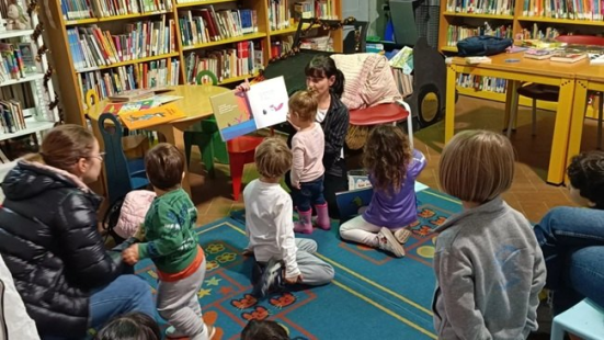 "Storie ad alta voce", al via la rassegna di letture per bambini nelle biblioteche di Pesaro