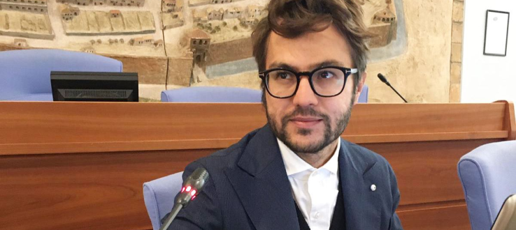 Pesaro lancia un progetto di lavoro per disoccupati over 60: un anno per la cura del verde pubblico