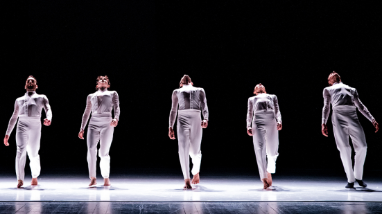 A Pesaro la danza contemporanea di Opus Ballet: in scena “White Room” di Adriano Bolognino