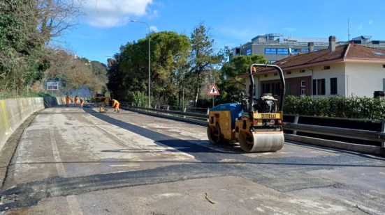 Pesaro, conclusi in anticipo i lavori di rifacimento della fognatura in strada Montefeltro