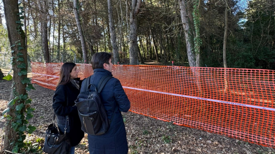Parco Miralfiore, nuova recinzione anti-scavalcamento lungo via Solferino: al via i lavori per sicurezza e decoro