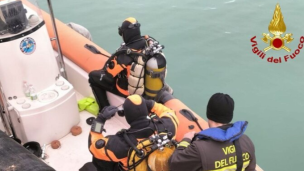 Ritrovato nel porto di Civitanova Marche il corpo del 20enne scomparso dopo l’aggressione alla madre