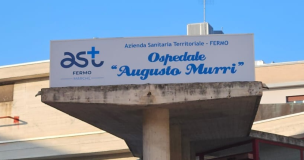 Aggredisce medico e due vigilanti all'ospedale di Fermo: paziente bloccato da infermieri e Carabinieri