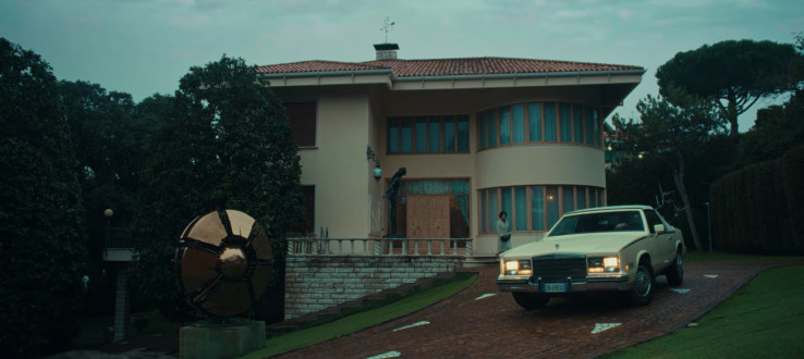 Sanremo accende i riflettori su Pesaro: Chiello sceglie la città per il videoclip di “Ti penso sempre”