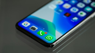 Smartphone nascosti nel bagno della cella: scoperti due telefoni nel carcere di Ascoli Piceno