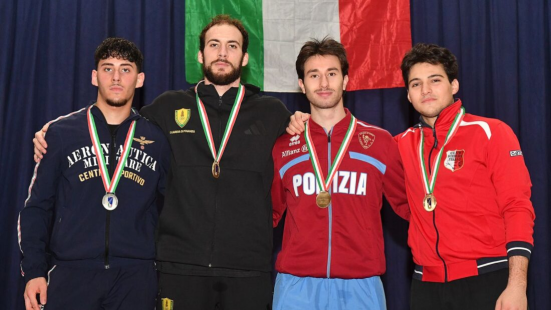 Scherma, weekend d’oro per Pesaro: bronzo nazionale per Roman Gai e trionfo giovanile a Verona