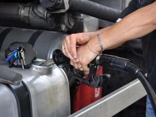 Carburanti in aumento, CNA Fita: rincari fino a 13mila euro l’anno per ogni camion