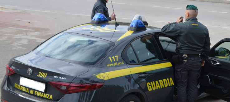 Pesaro-Urbino, scoperti 51 evasori tra colf e badanti: oltre 2,5 milioni di euro non dichiarati