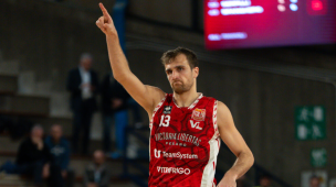 VL Pesaro, infortunio per De Laurentiis: stiramento al bicipite femorale, salta Mestre