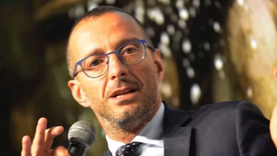 Ricci: "Dal Governo un provvedimento sulle accise che durerà pochi giorni, tagliando i soldi sulla sanità"