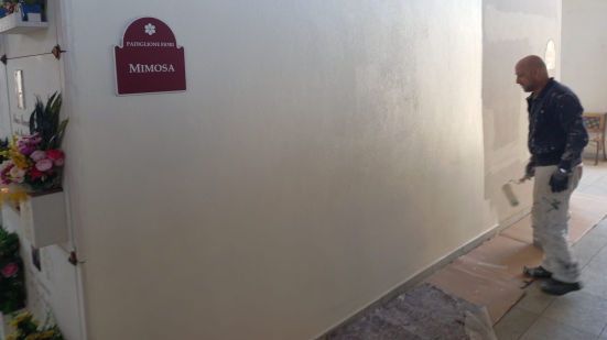 Pesaro, vandali al cimitero centrale: interventi urgenti per ripristinare il decoro entro Pasqua