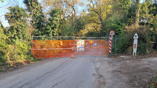 Pesaro, chiusa strada dell'Angelo Custode