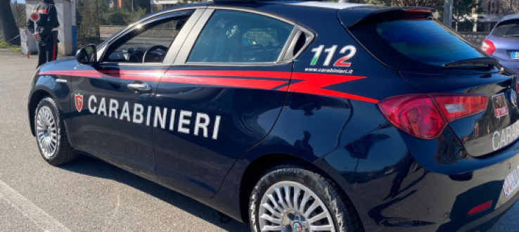 Fano, accoltellamento in famiglia: convalidato l’arresto del 20enne, disposto il carcere