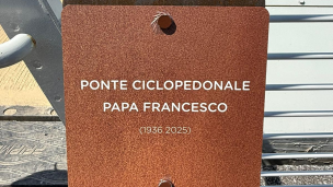 Pesaro intitola a Papa Francesco il ponte ciclopedonale sul Foglia