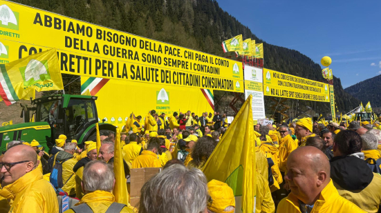 Coldiretti, 500 agricoltori marchigiani al Brennero contro falso Made in Italy e importazioni