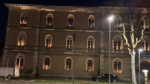 Fano, nuova luce sulla Caserma Paolini: illuminata la Palazzina Comando senza costi pubblici