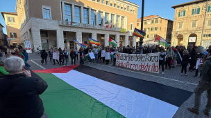 Pesaro, mobilitazione per Gaza: il sindaco Biancani richiama al rispetto dei diritti umani