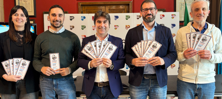 Pesaro presenta la brochure Grandi Eventi 2026: 50 appuntamenti nella Riviera del San Bartolo