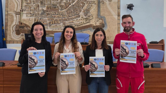 Pesaro, il 24 maggio la camminata “Un defibrillatore per Pesaro” per sostituire il DAE della Palla di Pomodoro