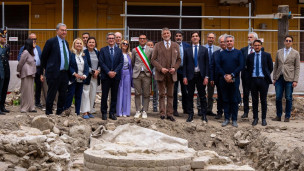 Fano, l’Uomo Vitruviano di Leonardo in mostra in estate: annuncio del ministro Giuli durante la visita
