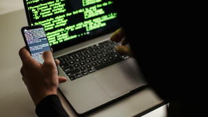Pedopornografia, arresto ad Ancona: sequestrati 500mila file e 2 Terabyte di materiale illecito