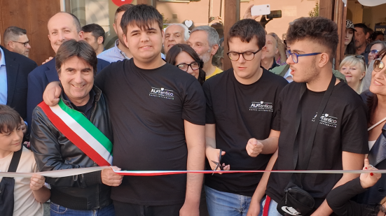 Pesaro, nasce "AUTentico Caffè Letterario": inclusione sociale e cultura nella Biblioteca San Giovanni