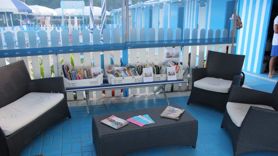 Pesaro, torna la biblioteca in spiaggia: oltre 1.700 libri gratuiti negli stabilimenti balneari